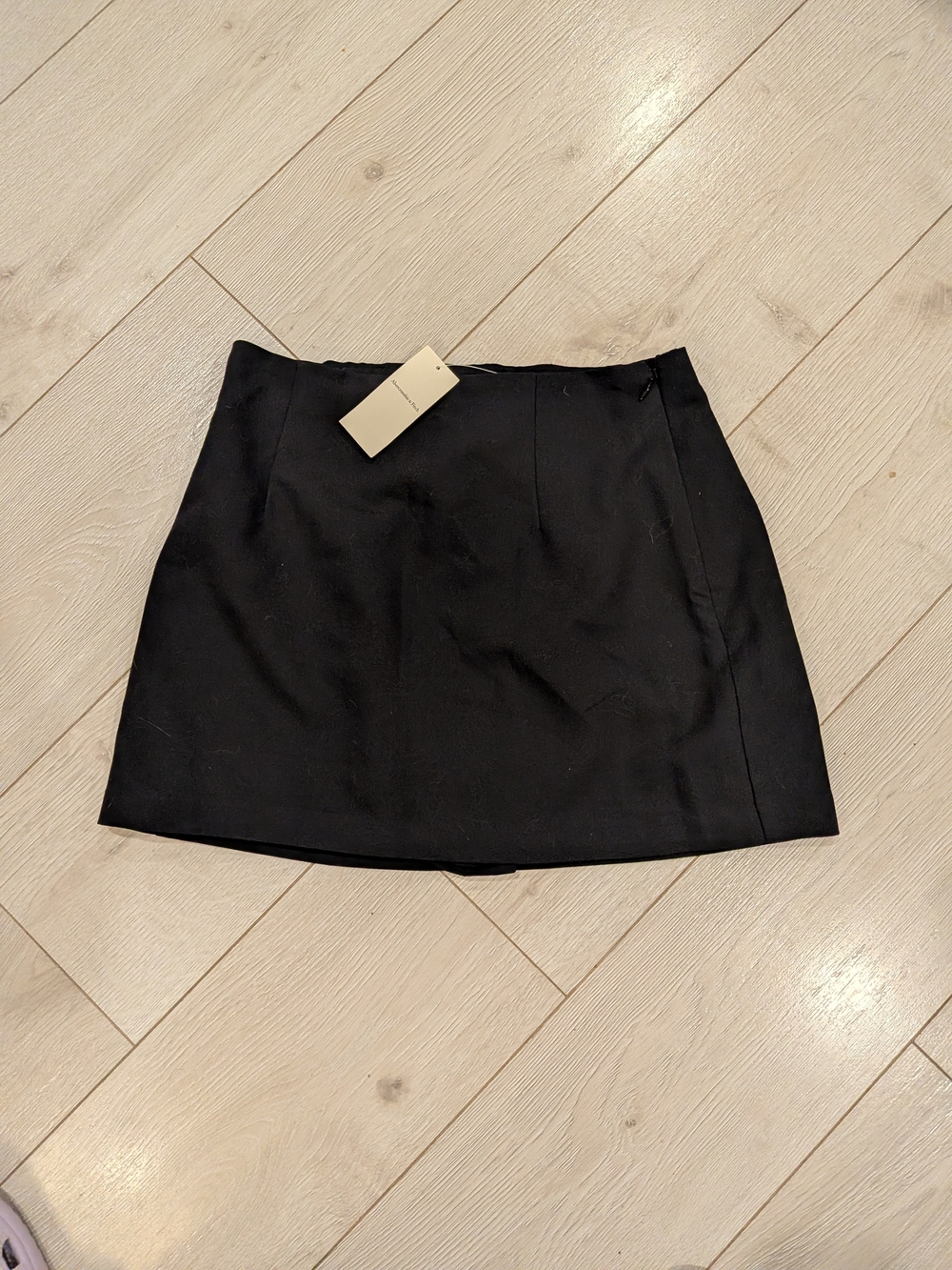 The A&F Scarlett Suiting Mini Skort BNWT